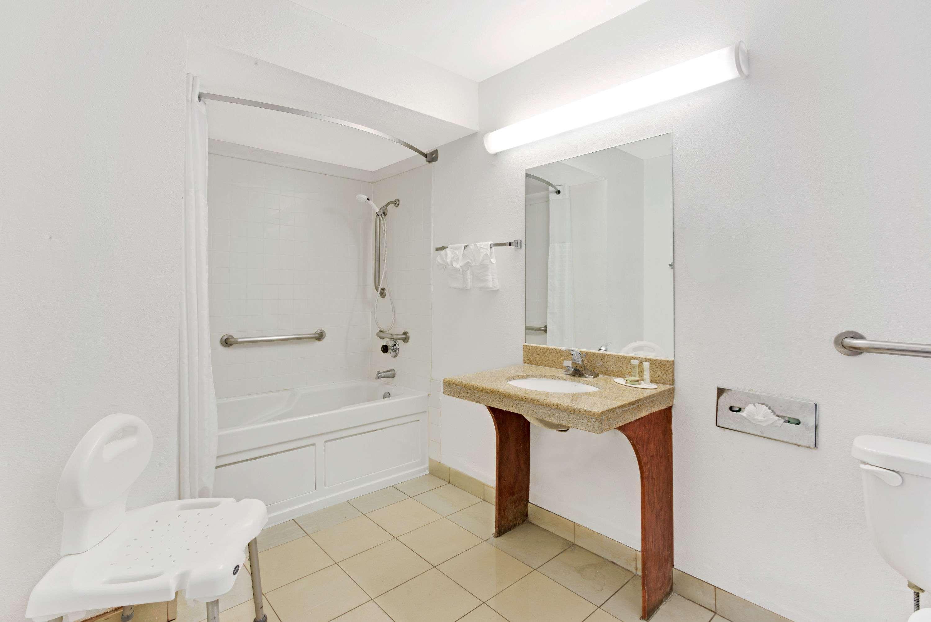 Super 8 By Wyndham Tucson Downtown Convention Center Hotel Ngoại thất bức ảnh